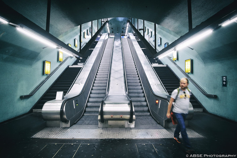 http://blog.absephotography.com/wp-content/uploads/2015/08/paris-france-colors-escalator-undeground-metro-36-800x533.jpg