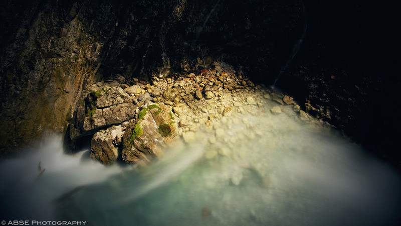 http://blog.absephotography.com/wp-content/uploads/2016/08/berchtesgaden-wimbach-klamm-water-rocks-fujifilm-800x450.jpg