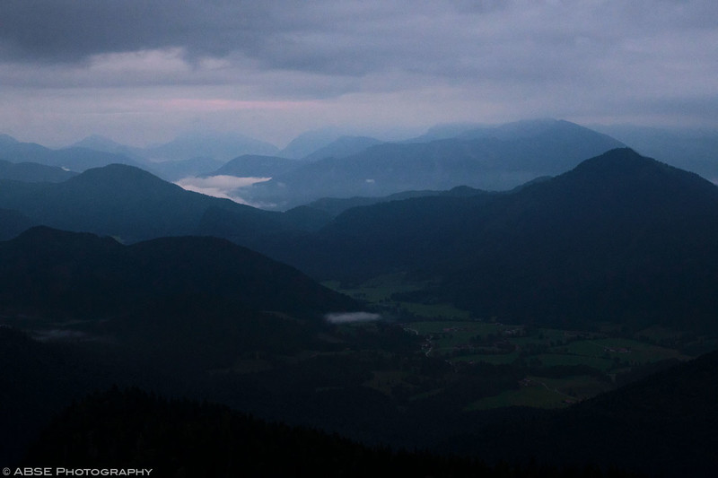 http://blog.absephotography.com/wp-content/uploads/2020/11/jochberg-bayern-landscape-sunrise-mountains-007-800x533.jpg